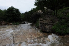 소백산맥 따라 만날 수 있는 충북 괴산 대표 계곡 TOP 5