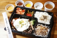 젊음의 성지 홍대에서 찾은 가성비 갑 맛집 홍대 모모스테이크