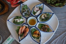 추석 연휴, 시원한 여름 바다 아쉬워 온 가족 함께 떠나는 강릉 여행, 주문진 횟집은 필수