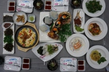 특별한 이야기를 담은 원주 국형사 여행, 가볼만한 맛집은?