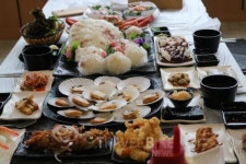 설렘으로 가득한 겨울 강릉, 명산 따라 횟집까지