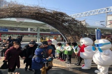 코레일 태백역, 태백산 눈축제 방문객에게 차와 간식 제공