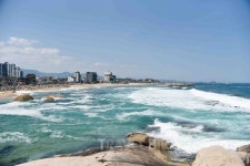 5월 가족나들이 코스로 제격, 속초 동명항 일대 대게 맛집