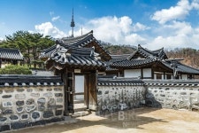 성년례의 참된 의미는? 47회 성년의 날 행사 남산골 한옥마을 천우각에서 개최