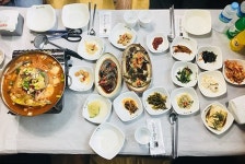 태안의 향토음식점 딴뚝통나무집식당, 특허받은 원조 게국지 안면도 맛집