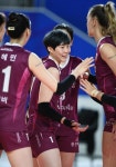 이소영 24득점 맹폭 KGC인삼공사, 한국도로공사 3-0 제압