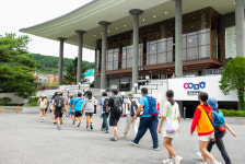 잼버리 대원 5000여 명, 용인의 명소 누비며 다채로운 체험 즐겨