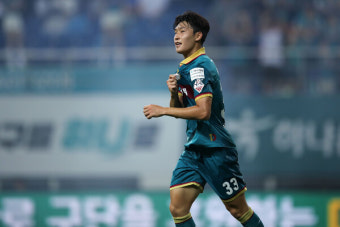 배준호·황희찬·황인범, 여름 이적시장 막판에 새 유니폼 입을까