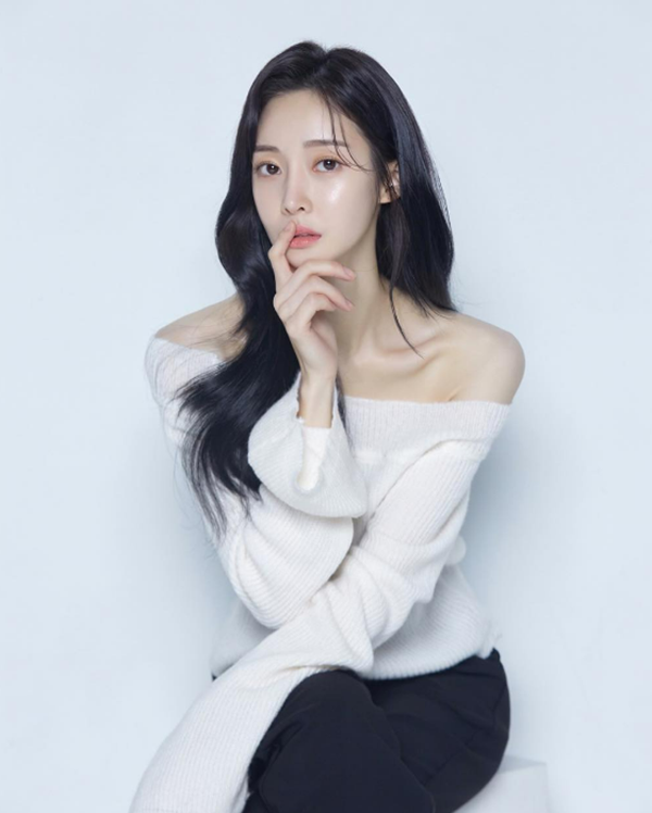 티아라 출신 이아름, 셋째 출산 후 넷째 임신 발표에 팬들 감동과 응원 여심 촉발!