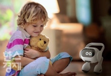 [2024 산업전망] ⑩ 스마트폰부터 가전까지...전자업계, 회복세 속 전쟁터