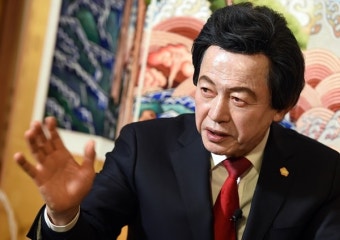 허경영, 종교의식 명분 '성추행' 혐의… 하늘궁 신도 집단 고소