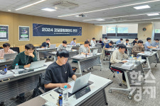 배우고, 활용하자...임직원 AI 역량 끌어올리기 나선 기업들
