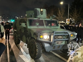 [속보] 국방부, '비상계엄 병력 투입' 계엄군 사령관 3명 직무 정지