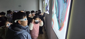 익산 홀로그램 아트&갤러리쇼 인기…4천여명 방문