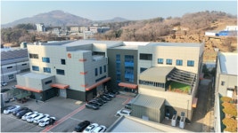 [강소기업이 간다] 세계 최초로 8.6세대 IT용 OLED 정전척 양산, 정전척 기술의 선도주자 이에스티