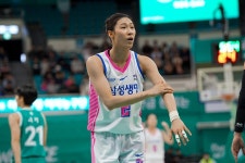 이해란 vs 김단비, WKBL 신구 스타 득점왕 경쟁