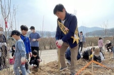 1,500그루 무궁화로 잇는 나라사랑…민주평통 양주, 시민 500명과 식목의 의미 확장
