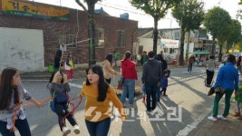 신가마을 은행나무축제 성황리에 개최