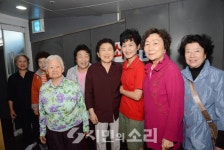 북구 효령노인타운, 사랑의 때밀이 봉사 눈길
