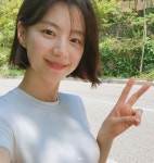 '배용준' 박수진, 흰 티만 걸쳐도 눈부신 비주얼 '나이는?'