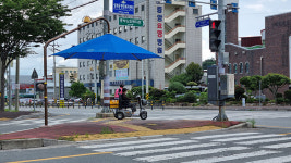 오늘부터 푹염 속 곳곳 소나기도...폭염 주의보대기 불안정