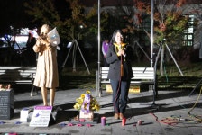 광양평화의소녀상 앞에서 문명금 할머니 24주기 나비문화제 개최