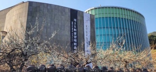 제25회 광양매화축제, 민화 특별전 인기…주말 관람객 몰려