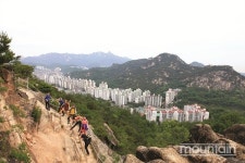 [전철로 가는 근교 산] 서울 3호선 무악재역 안산(295.9m)