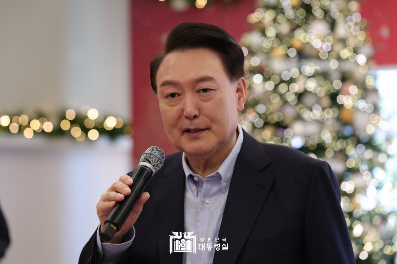 윤석열 대통령, 비상계엄 선포 후 해제…정치 혼란 속 파장
