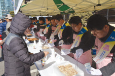 금요장터서 한돈소비촉진 행사