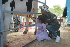 가정의 달 5월, 도심에서 목장 나들이 가요