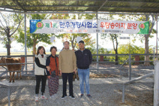 밀양축협 한우개량사업소, 우량암송아지 3마리 첫 분양