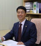 오재곤 성산종돈장 대표·정현규 도드람양돈농협 양돈연구소장 수상