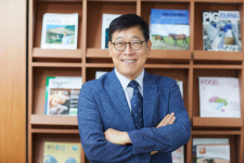 오재곤 성산종돈장 대표·정현규 도드람양돈농협 양돈연구소장 수상