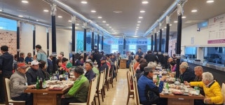 수원농협 경로조합원 2200명, 횡성축협 한우프라자 4년만에 방문