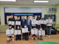 신안군수협, 신안해양과학고교에 수산장학금 수여