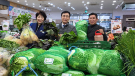 강진농협, 파머스마켓에서 김장채소 싸게 사세요