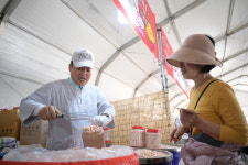 논산 강경젓갈축제 개막...젓갈과 고구마의 환상 콜라보