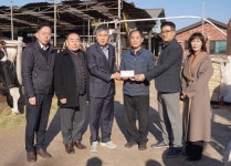 서울축협, 폭설피해 축산농가에 성금 전달