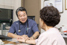 잦은 위염 증상에도 신경성? 담적병 의심해야 [최서형 원장 칼럼]