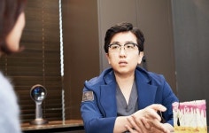 내 얼굴의 지긋지긋한 여드름들, 어떻게 해야 할까? [황성환 원장 칼럼]