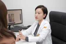 여드름 흉터 치료, 피부과 통한 개인별 맞춤 치료와 생활습관 개선 함께 이루어져야 [김정일 원장 칼럼]