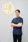 현대인의 잘못된 자세, 통증 및 질환 유발할 수 있어 [양진광 원장 칼럼]