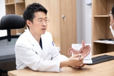 고혈압•당뇨 등 만성질환 있다면… 주기적인 검진이 중요 [김우중 원장 칼럼]