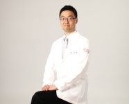 비수술 방법 활용한 정형외과적 치료 카이로프랙틱, 어떤 주의 필요할까 [노학준 원장 칼럼]