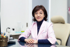 문신 제거 고민, 피부 손상 줄이는 방법 선택해야 [추현정 원장 칼럼]