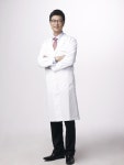 척추관협착증, 초기 치료로 부담 낮춰야 [신재혁 원장 칼럼]