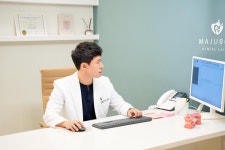 치아교정, 적정 시기의 중요성 [박준범 원장 칼럼]