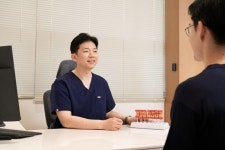 하지정맥류, 단순 혈관 문제 아닐수도...원인 파악과 세밀한 치료 중요 [최석원 원장 칼럼]