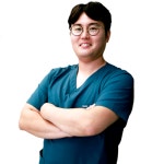 내 나이에 임플란트 가능할까? 잇몸에 달렸다 [이인석 원장 칼럼]